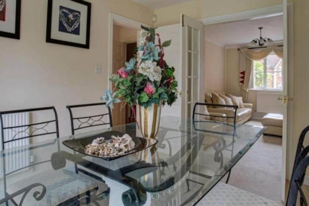 מנצ'סטר Luxury 4 Bedroom House מראה חיצוני תמונה