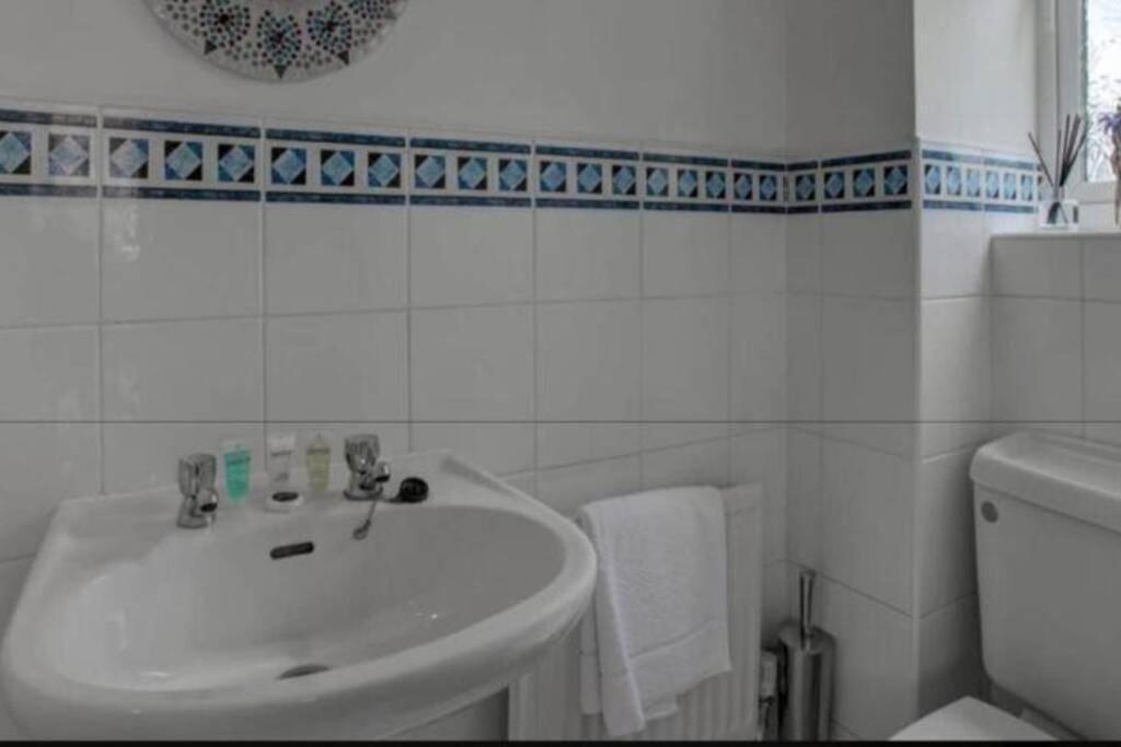 מנצ'סטר Luxury 4 Bedroom House מראה חיצוני תמונה